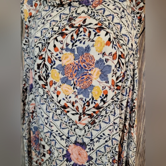 Multi color dress - Picture 3 of 4